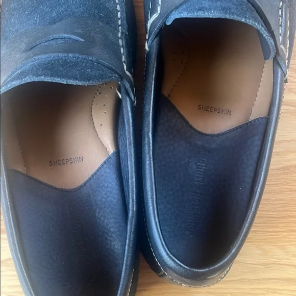 Johnston & Murphy Navy Loafers - Picture 2 of 5